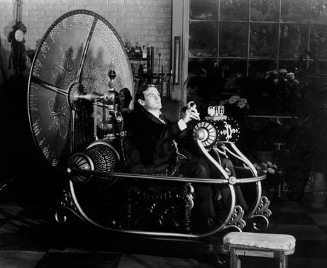 090921-01-time-machine-hg-wells-birthday-predictions_big